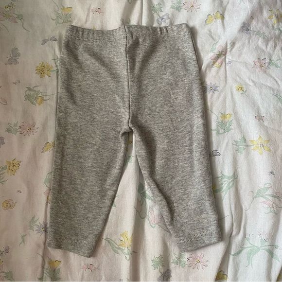 6 Month Carters Flamingo Leggings with White Ruffled Shirt Outfit Bundle - Picture 8 of 8